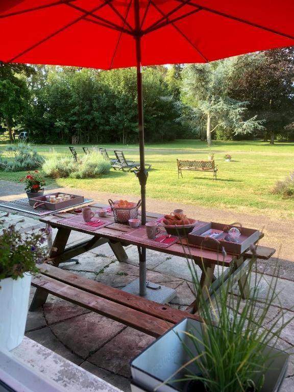 Domaine Des Ifs Bed & Breakfast Le Pin  Exterior photo